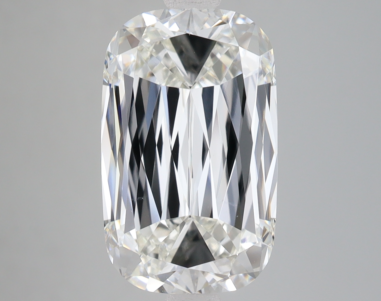 Lab Grown 5.07 Carat, G Colour, <br/>VVS2 Clarity CU CRISS Diamond
