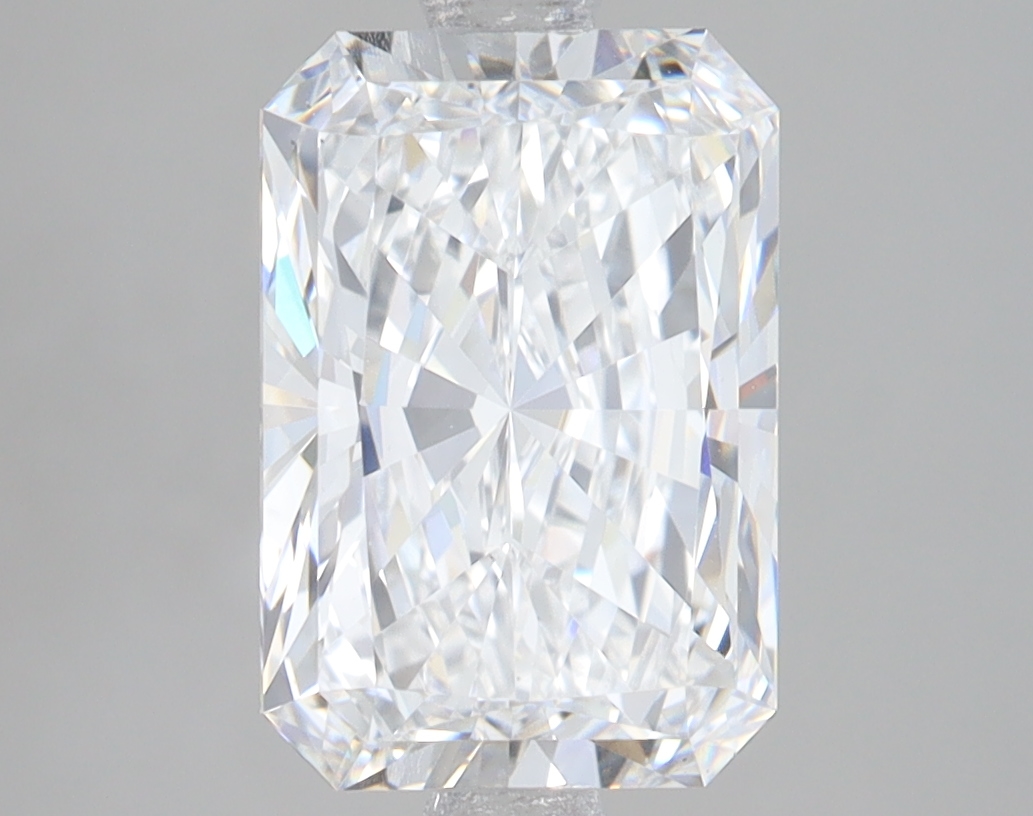 Lab Grown 3.09 Carat, D Colour, <br/>VS1 Clarity RADIANT Diamond