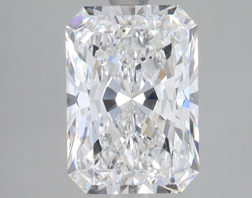 Lab Grown 3.09 Carat, D Colour, <br/>VS1 Clarity RADIANT Diamond