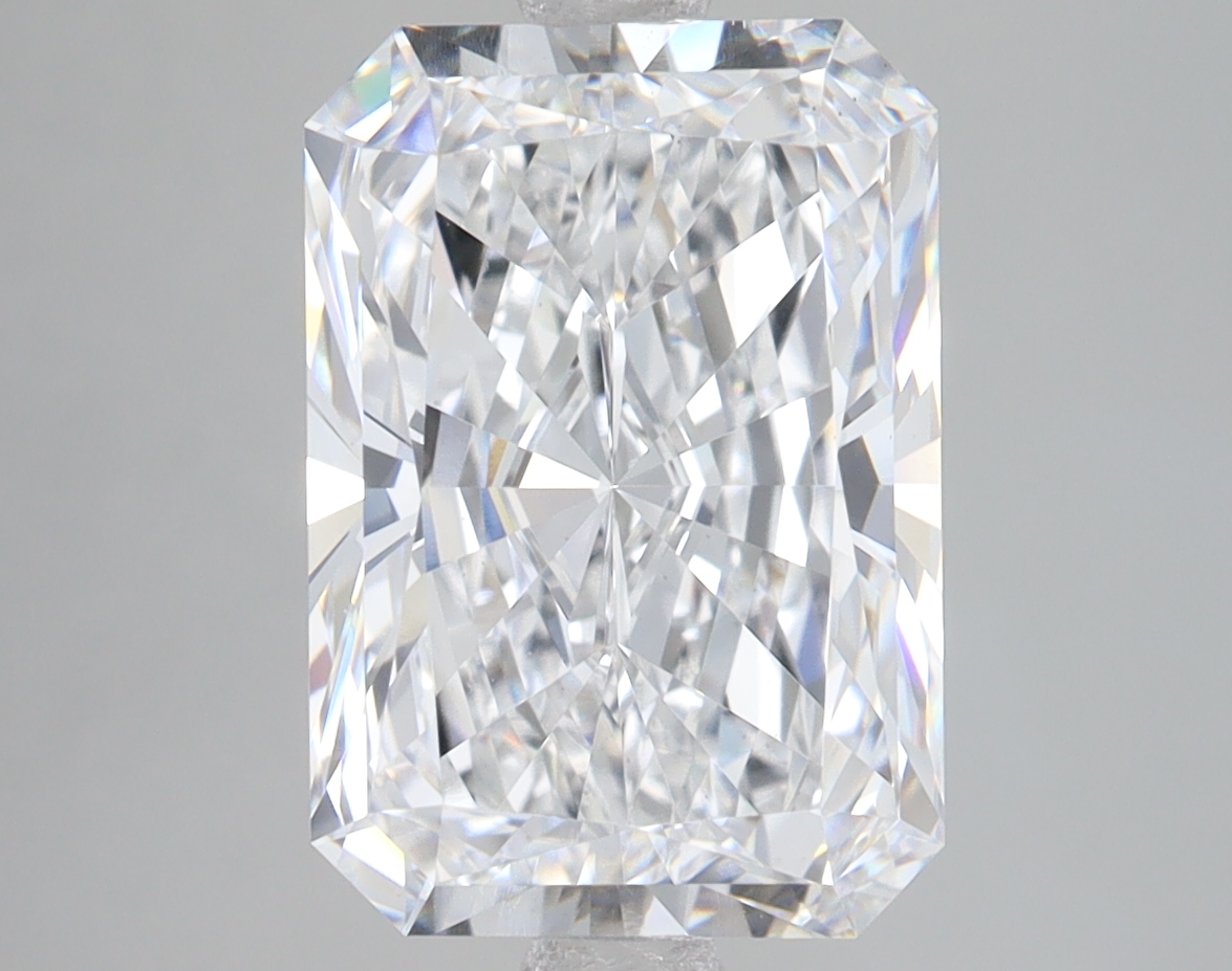 Lab Grown 5.01 Carat, D Colour, <br/>VS1 Clarity RADIANT Diamond