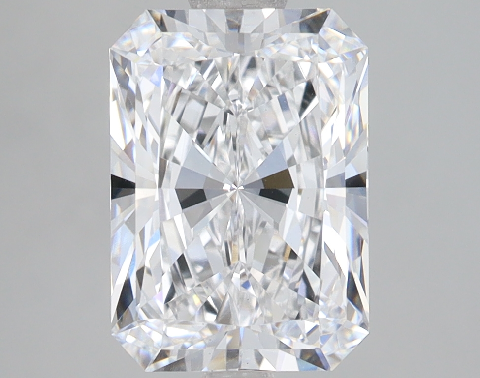 Lab Grown 3.04 Carat, D Colour, <br/>VS1 Clarity RADIANT Diamond