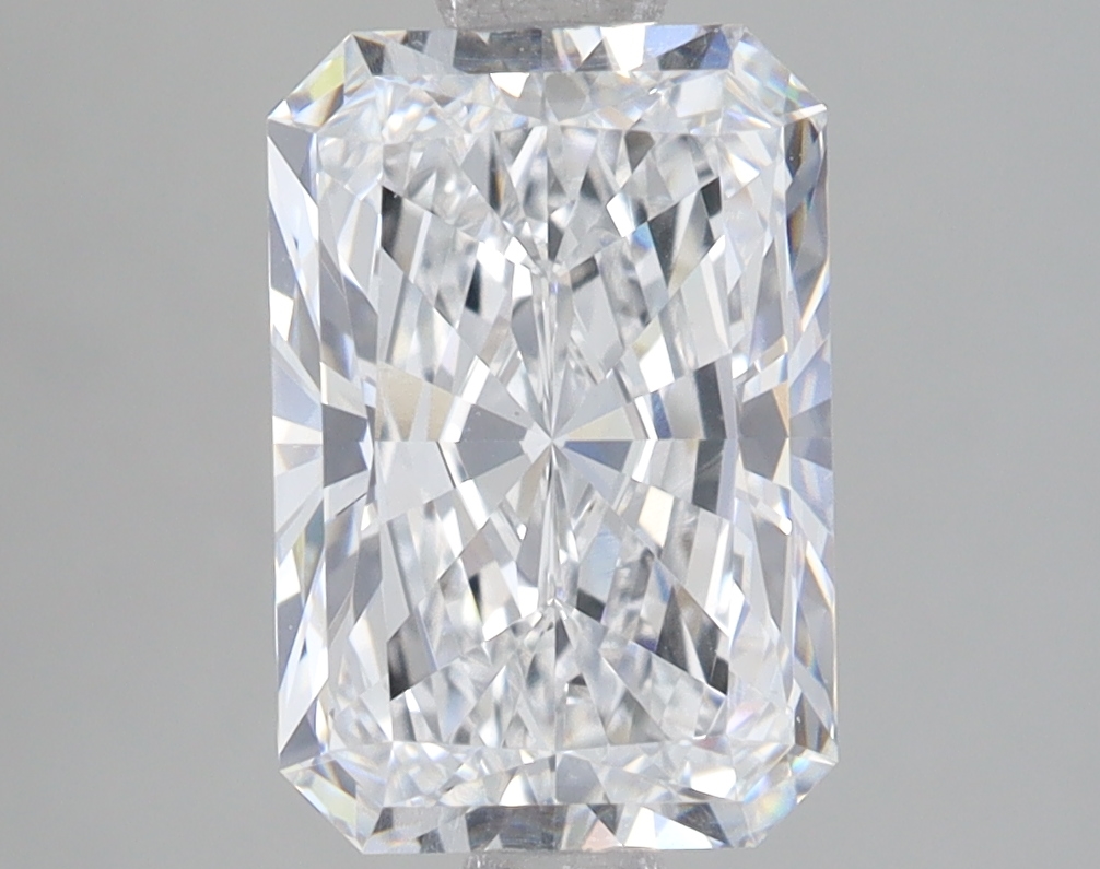 Lab Grown 3.06 Carat, D Colour, <br/>VS1 Clarity RADIANT Diamond