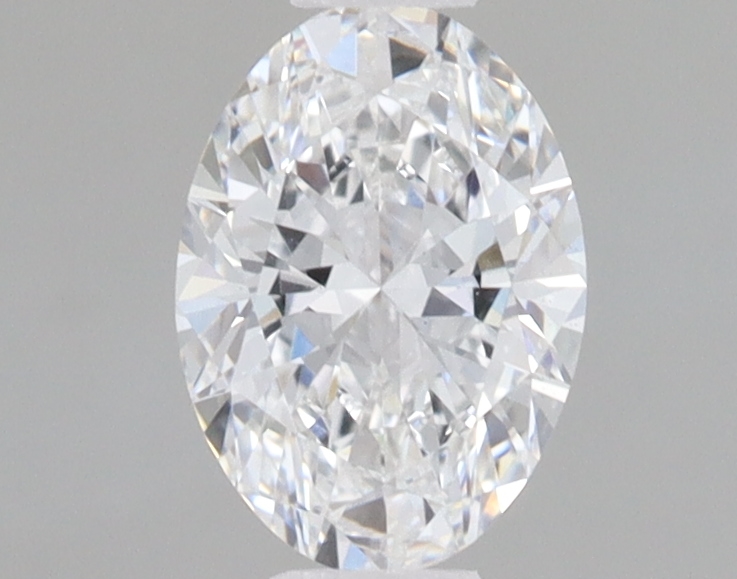 0.95 carat oval lab-grown diamond