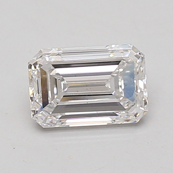 0.90 carat emerald lab-grown diamond